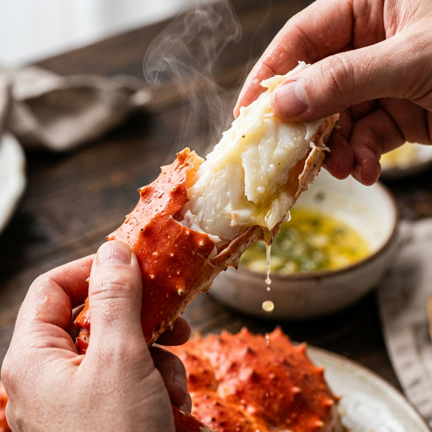 Colossal Alaskan Red King Crab Legs – Wild Caught & Premium Grade